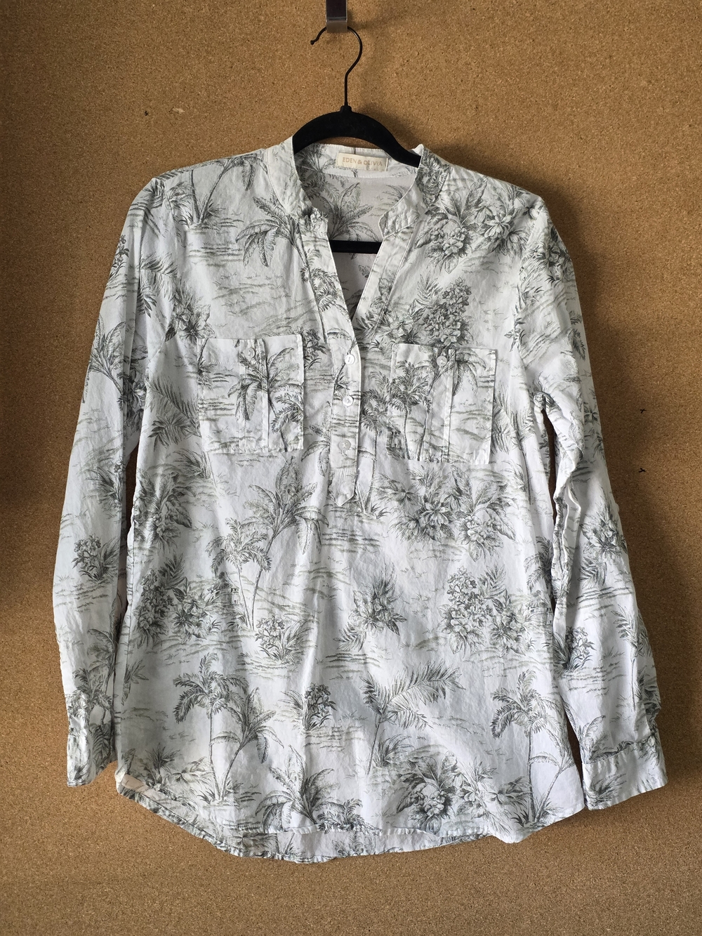 Eden & Olivia 100% Cotton Palm Print Button Up Shirt L White And Gray Casual